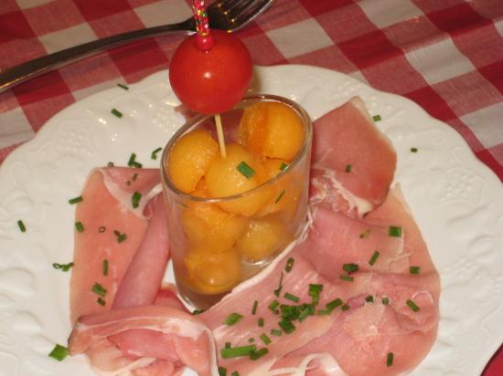 3-Repas de fin d'année à CHAILLAC - en juin 2010